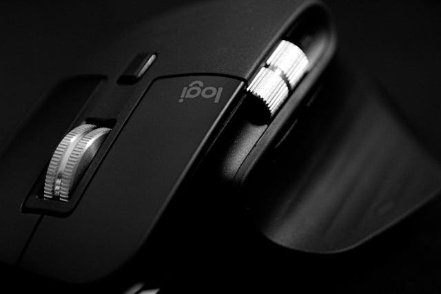 LOGITECH PRO X2 SUPERSTRIKE